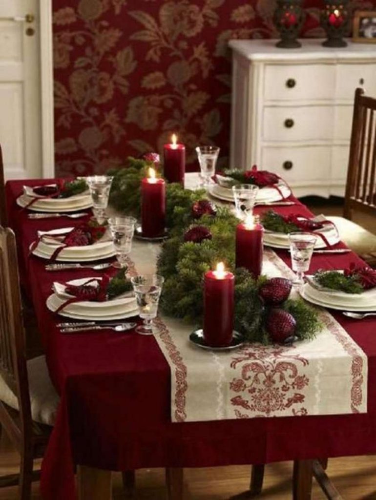 Qué mantel escoger para una mesa navideña